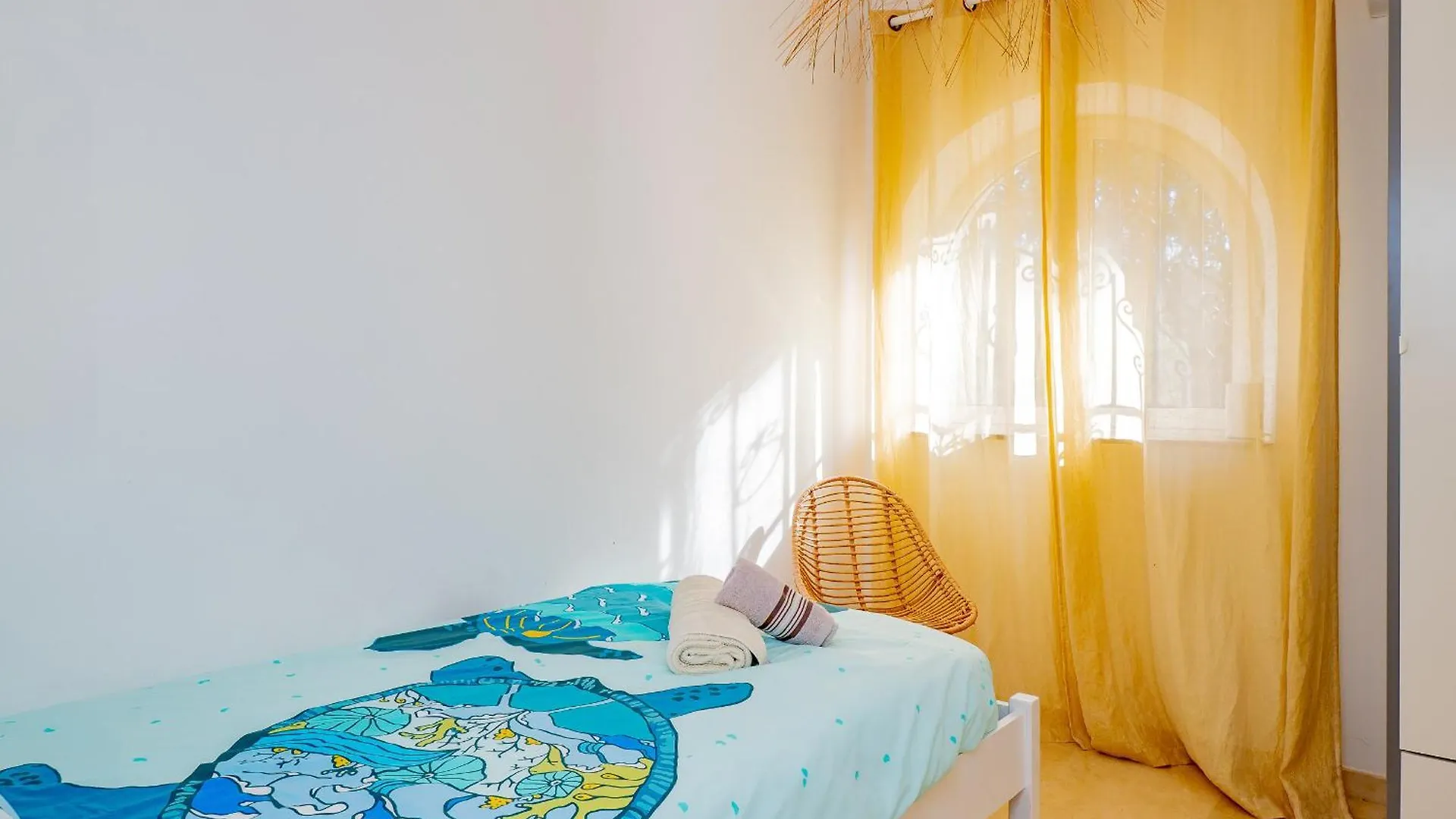 Cubo'S Beachfront Villa Khayyam El Faro 0*,  إسبانيا