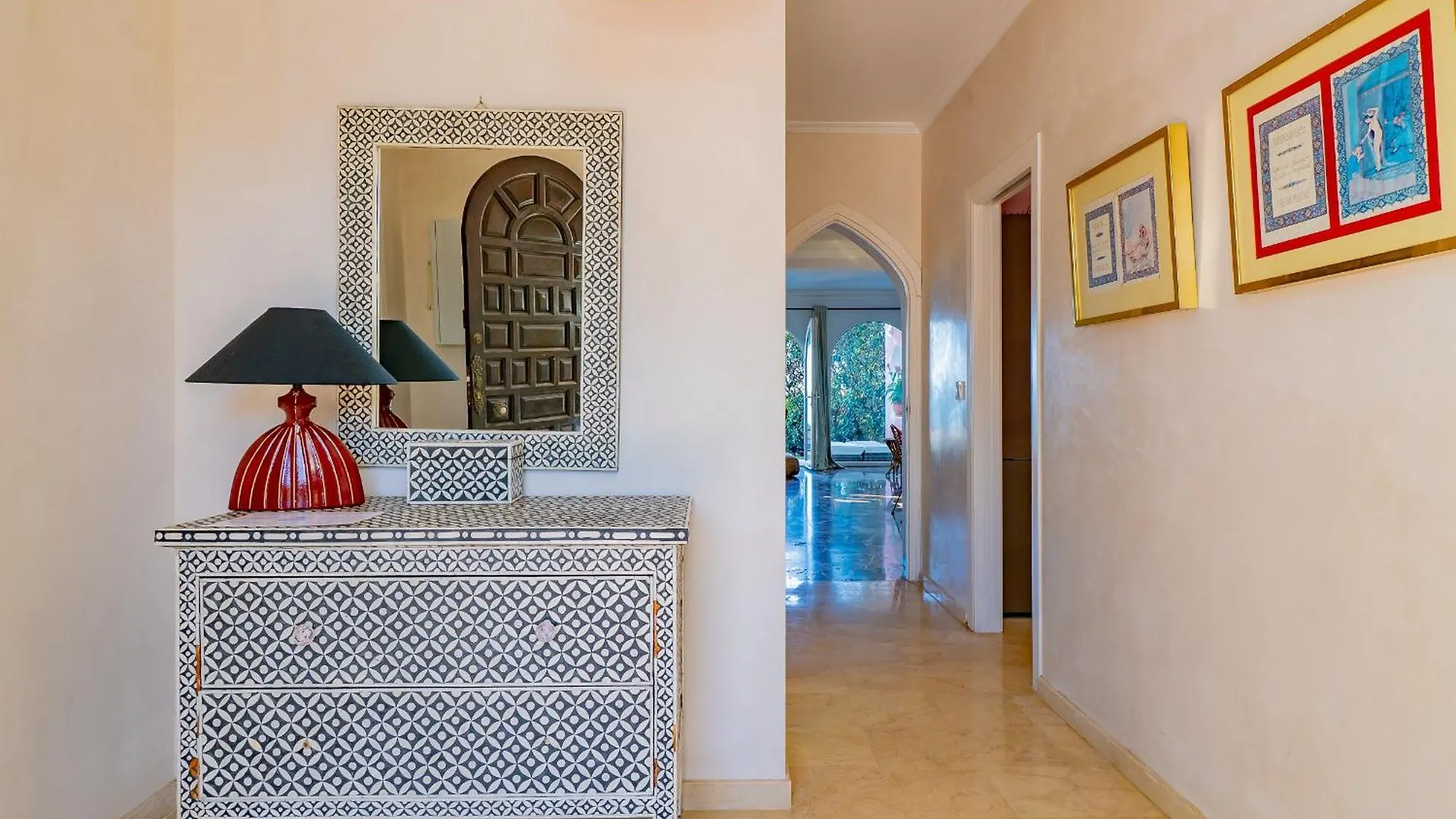 Cubo'S Beachfront Villa Khayyam El Faro
