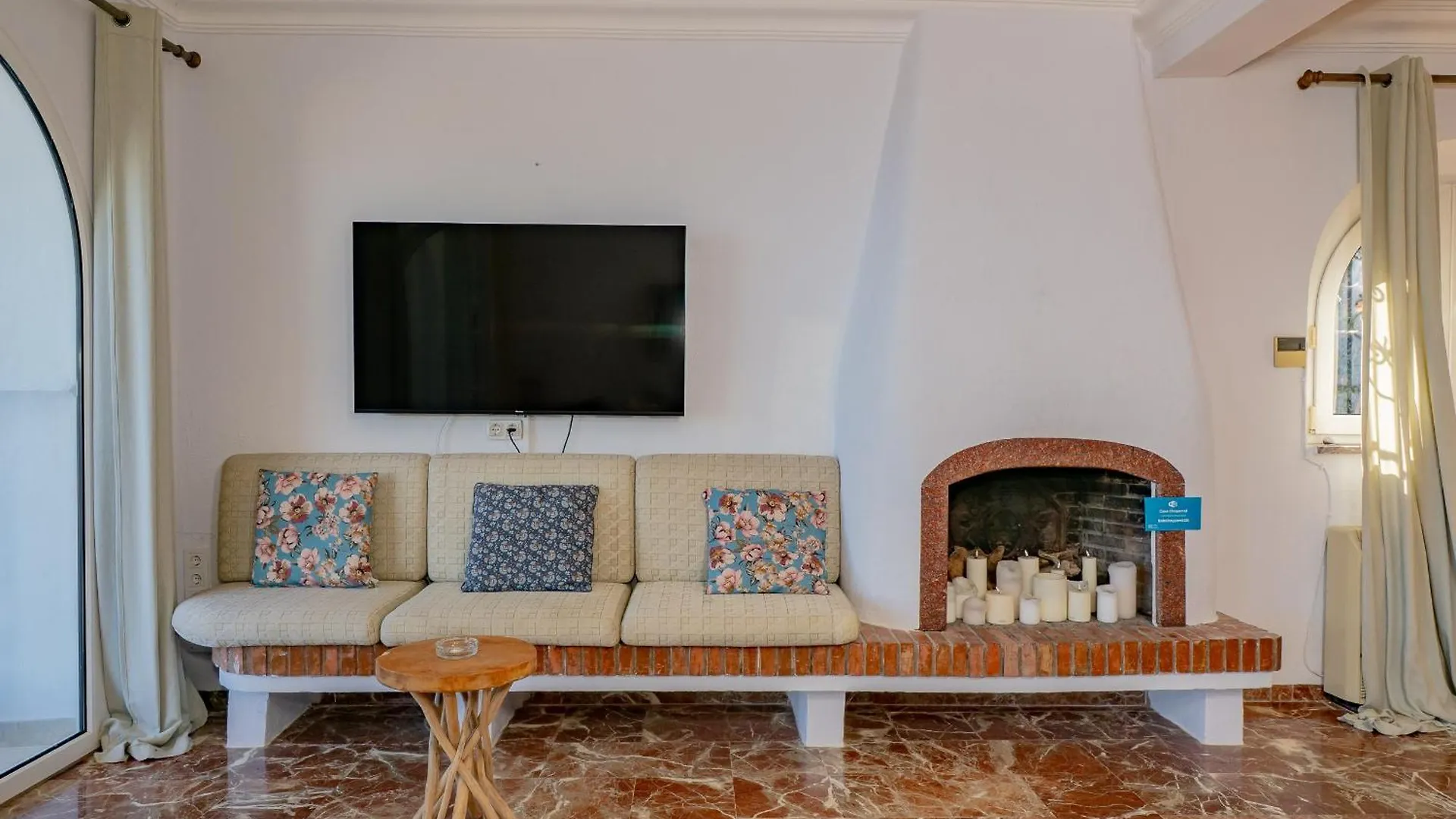 Cubo'S Beachfront Villa Khayyam El Faro