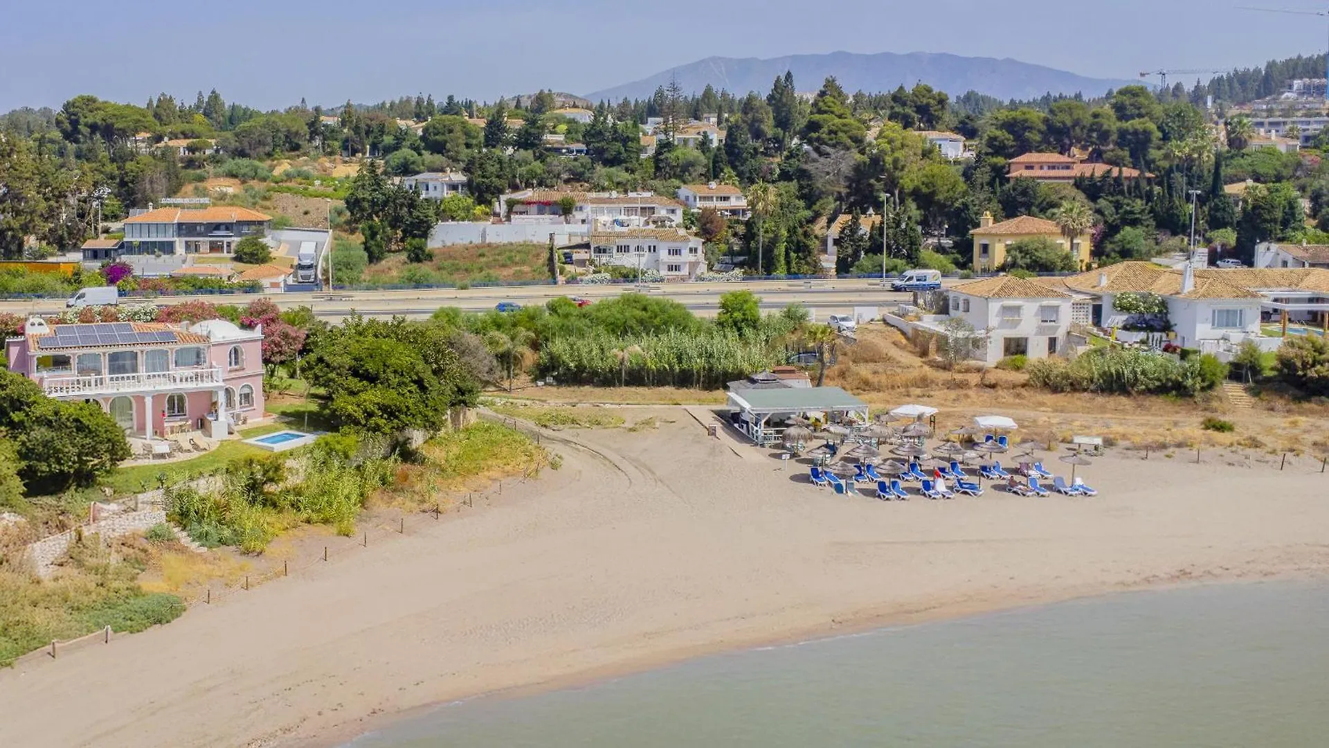Cubo'S Beachfront Villa Khayyam El Faro